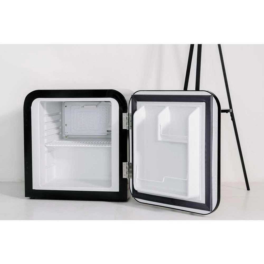 Husky 1.51 Cu. ft. 40-Can Retro Freestanding Quiet Compact Countertop Mini Fridge with Reversible Door without Freezer (Black) 5 Husky 1.51 Cu. ft. 40-Can Retro Freestanding Quiet Compact Countertop Mini Fridge with Reversible Door without Freezer (Black) - Image 3