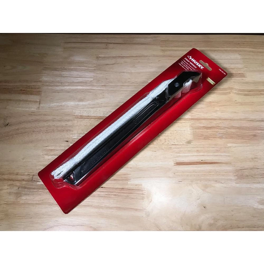 Husky 34 in. Strap Wrench with 3-1/2 in. Capacity 4 Husky 34 in. Strap Wrench with 3-1/2 in. Capacity - Image 3