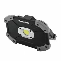 Husky 700 Lumens LED Utility Light -ToolHub Shop husky handheld spotlights 17fl1103 76 1000