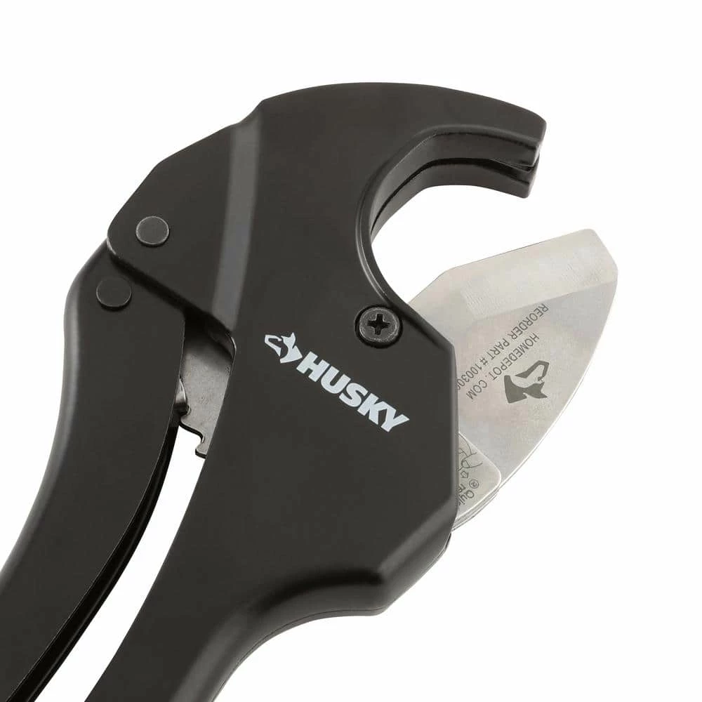 Husky 1-1/4 in. Ratcheting PVC Cutter 6 Husky 1-1/4 in. Ratcheting PVC Cutter - Image 4