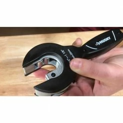 Husky 1-1/8 in. Ratcheting Tube Cutter -ToolHub Shop husky pipe cutters 86 036 0111 a0 1000