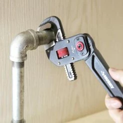 Husky Multi-Angle Pipe Wrench -ToolHub Shop husky pipe wrenches 16pl0144 40 1000