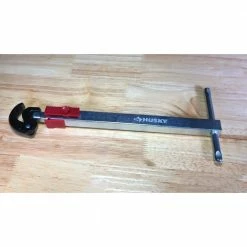 Husky 1-1/2 in. Quick-Release Telescoping Basin Wrench -ToolHub Shop husky plumbing wrenches 80 546 111 31 1000