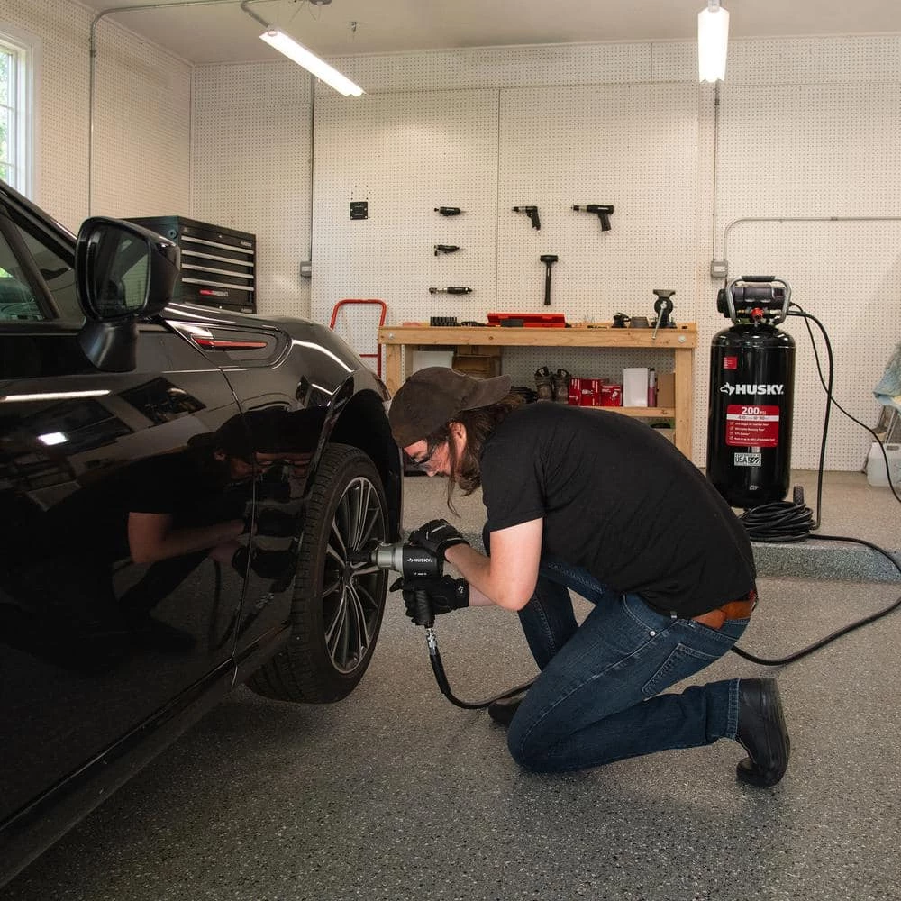 Husky 20 Gal. 200 PSI Oil Free Portable Vertical Electric Air Compressor 13 Husky 20 Gal. 200 PSI Oil Free Portable Vertical Electric Air Compressor - Image 11